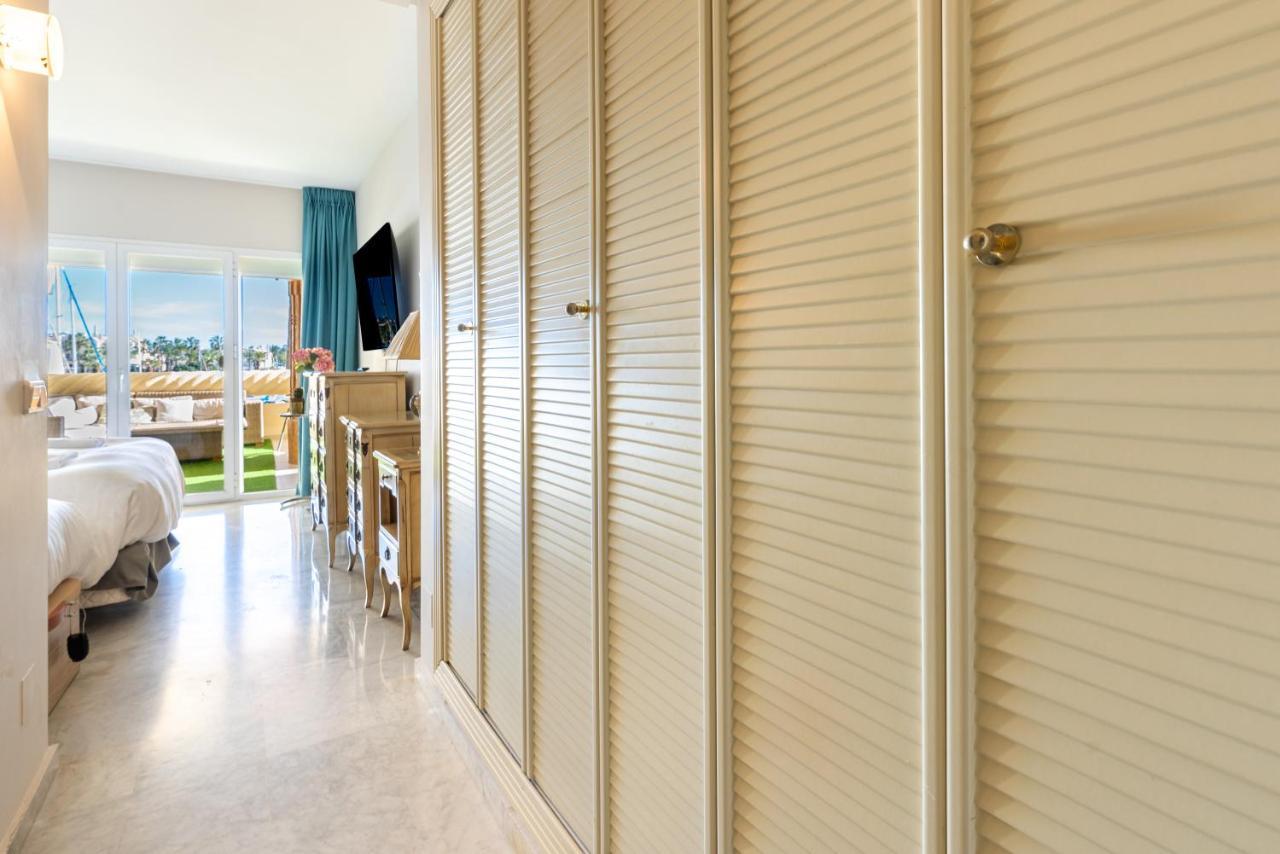 Wintowinrentals Luxury And Sea View Inside Puerto Marina Benalmádena Eksteriør billede
