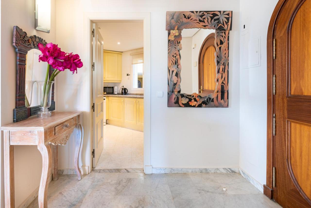 Wintowinrentals Luxury And Sea View Inside Puerto Marina Benalmádena Eksteriør billede