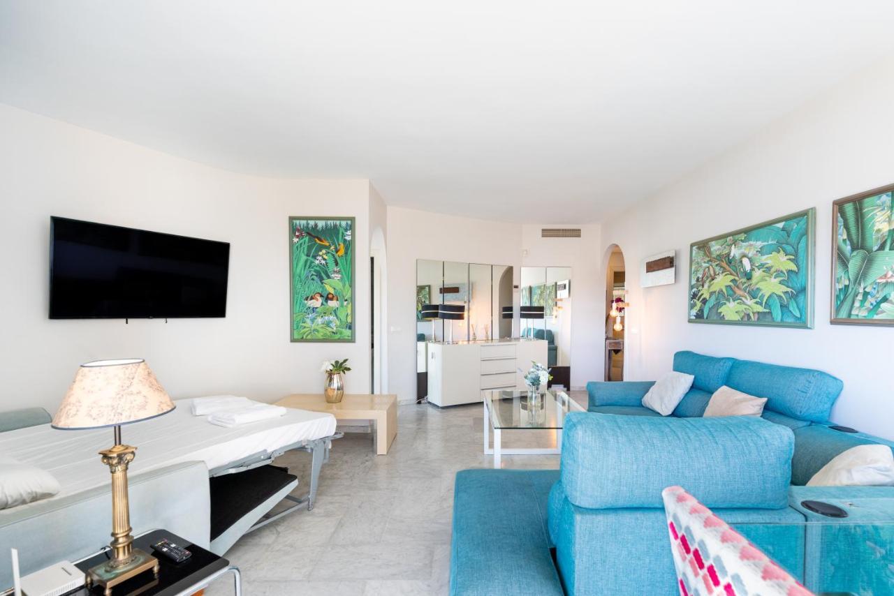 Wintowinrentals Luxury And Sea View Inside Puerto Marina Benalmádena Eksteriør billede