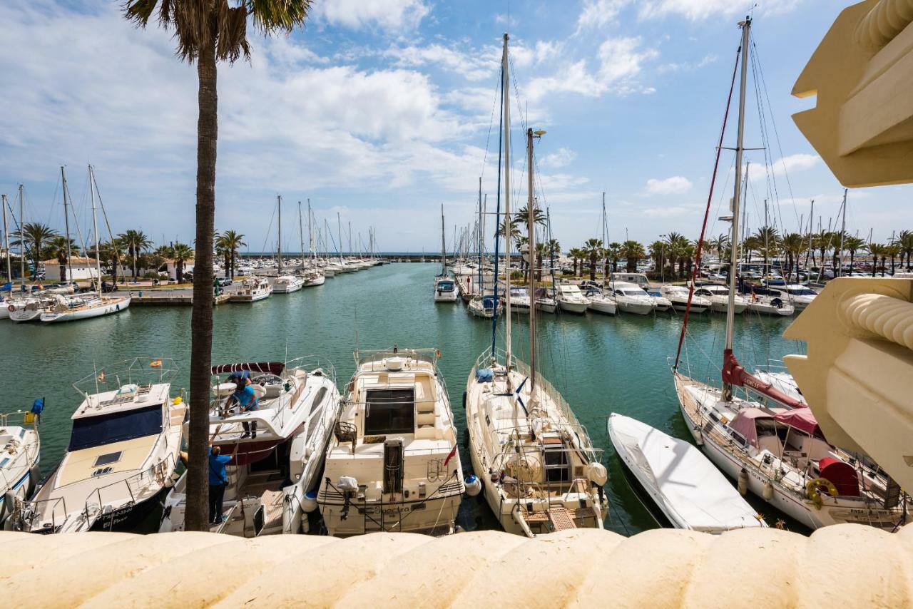 Wintowinrentals Luxury And Sea View Inside Puerto Marina Benalmádena Eksteriør billede