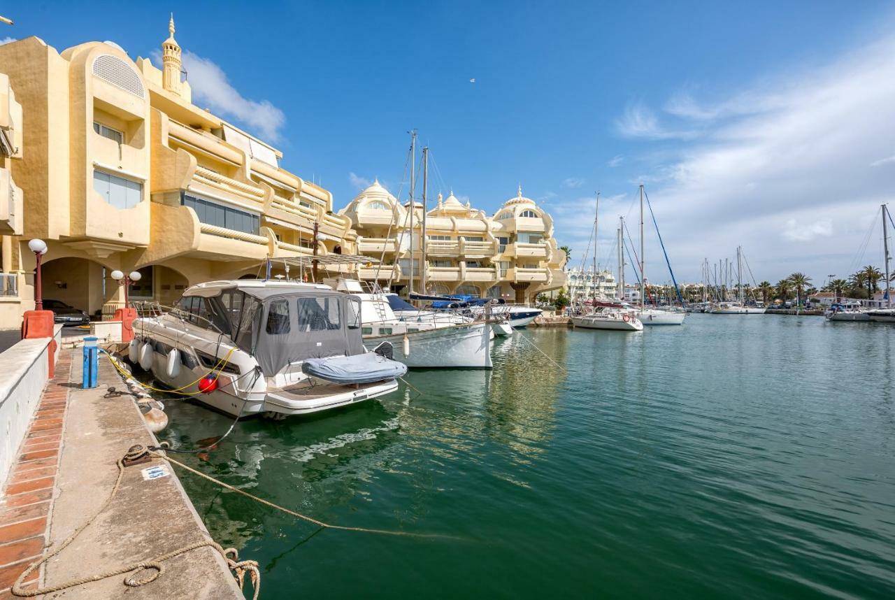 Wintowinrentals Luxury And Sea View Inside Puerto Marina Benalmádena Eksteriør billede