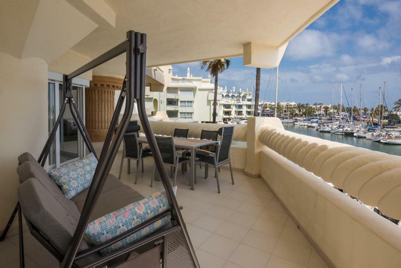 Wintowinrentals Luxury And Sea View Inside Puerto Marina Benalmádena Eksteriør billede